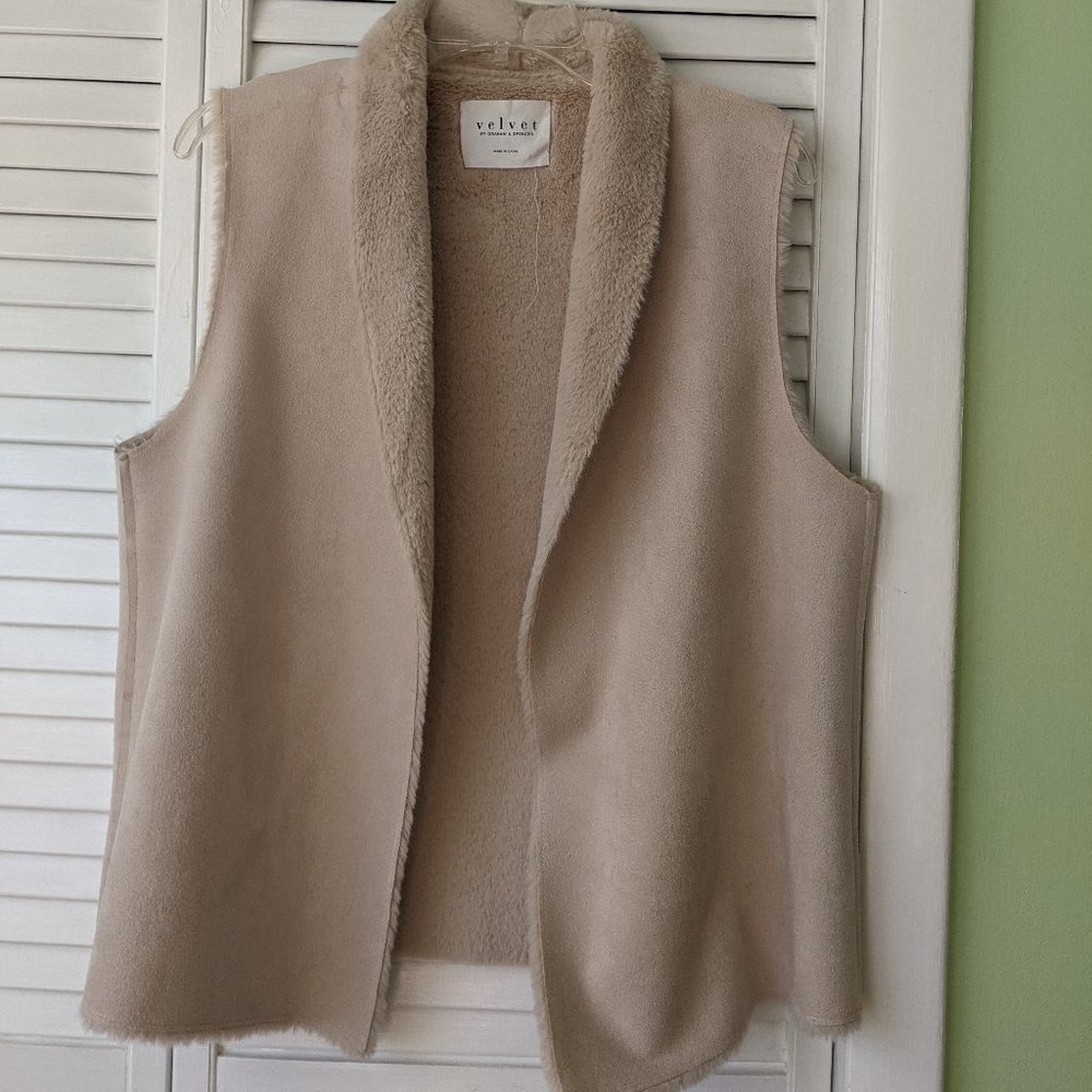 Reversible faux fur vest - Picture 4 of 5